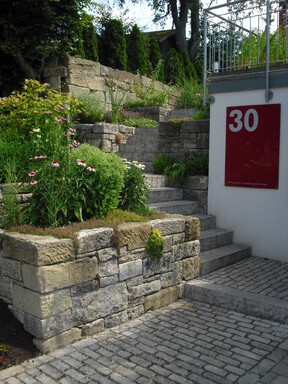 Scheuermann-Naturstein-Showroom-Pflaster-15